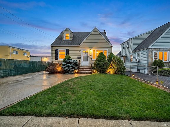 2nd image of 6 Lippold Street
