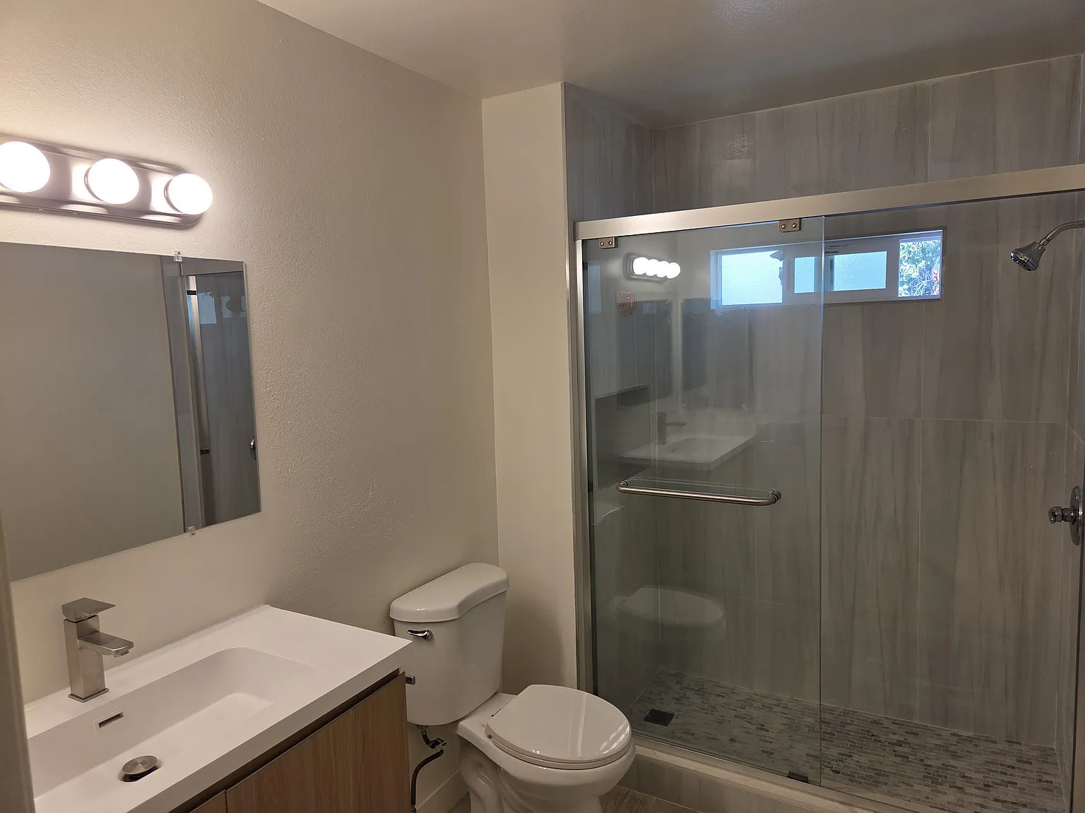 4 bed, 1650 sqft, $3,800 — Photo 4