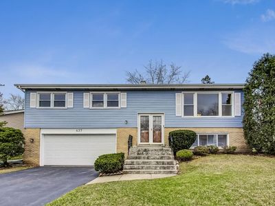437 Manor Hill Ln, Lombard, IL, 60148