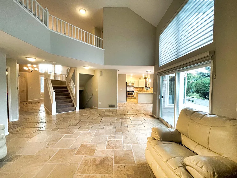 6832 Poppy Ct — Photo 5
