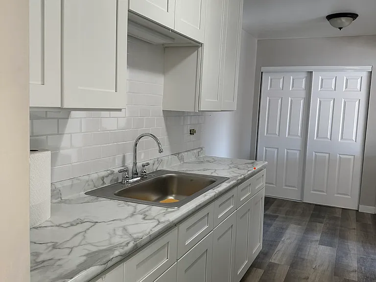318 N Salem Ave #1 — Photo 3