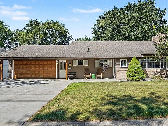 2nd image of 201 Westview Dr