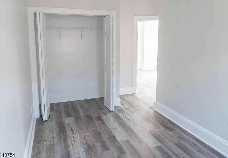 57 Glenridge Ave #3R — Photo 10