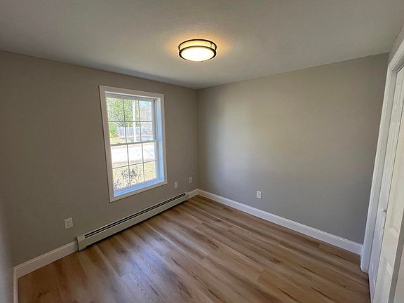 3rd image of 17 Dorsey St