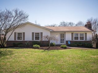 8622 Michael Ray Dr, Louisville, KY 40219