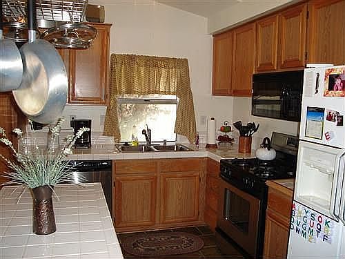 2nd image of 3703 N Amberwood Ave