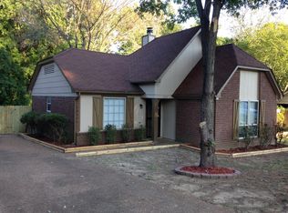 2000 Woodfield Park Rd, Memphis, TN 38134