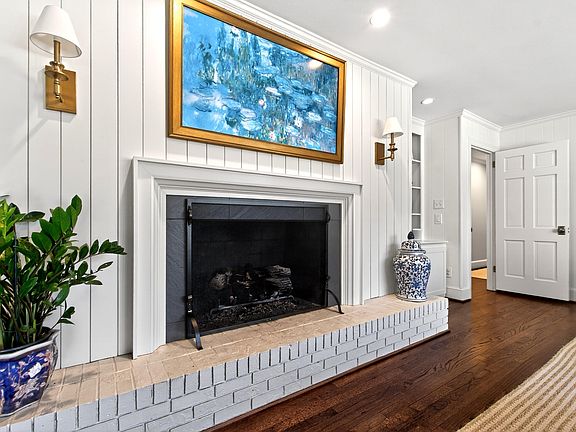 5th image of 4709 Stiller St