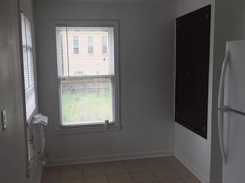 1 bed, 550 sqft, $950 — Photo 2