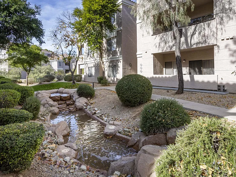 Vintage at Scottsdale — Photo 33