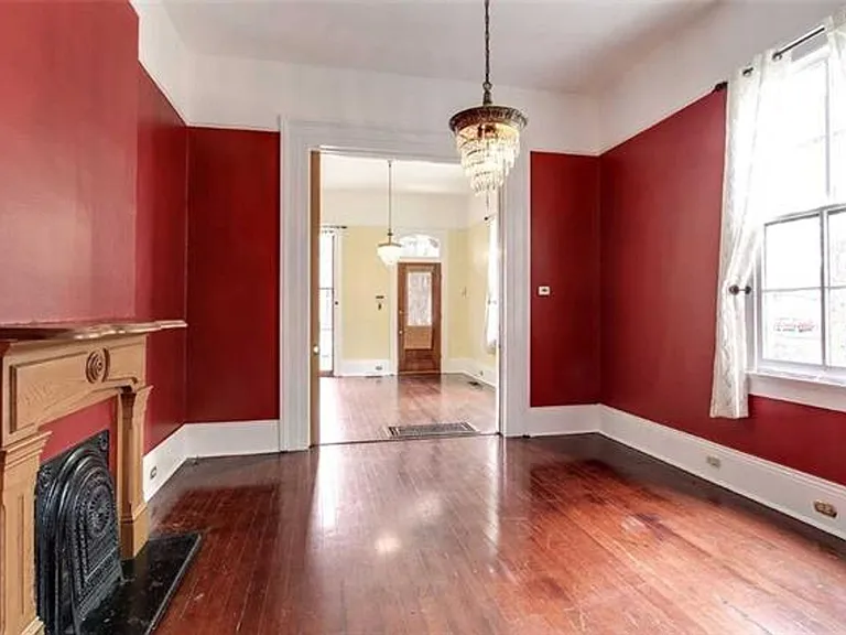 227-229 Bermuda St — Photo 3