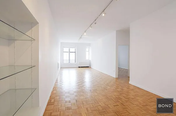 Rented by Bond New York | media 15