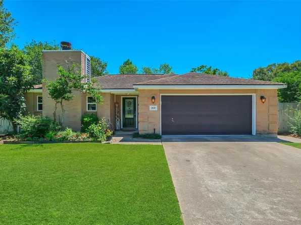 2810 Cottonwood Drive, Katy, TX 77493