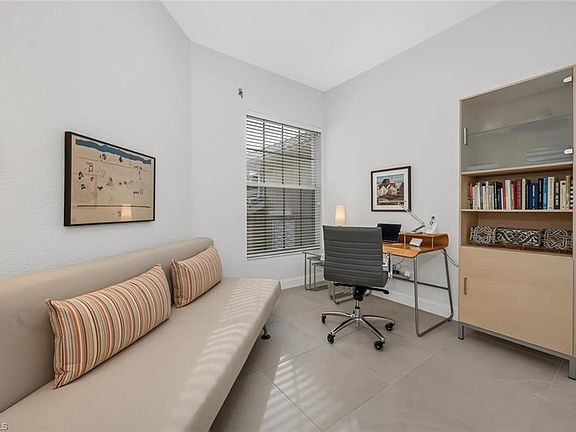 3rd image of 1935 Seville Blvd Unit 122