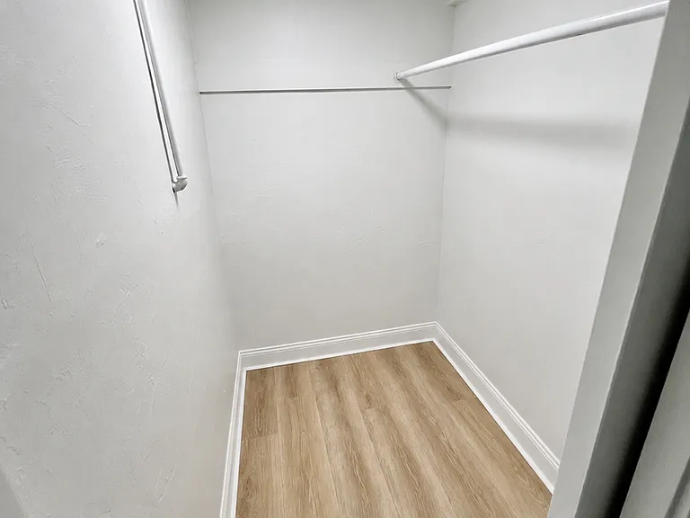 400 Newton St #6 — Photo 17