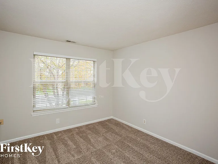 7407 Bancaster Dr — Photo 9