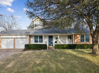 9024 Flicker Ln, Dallas, TX 75238