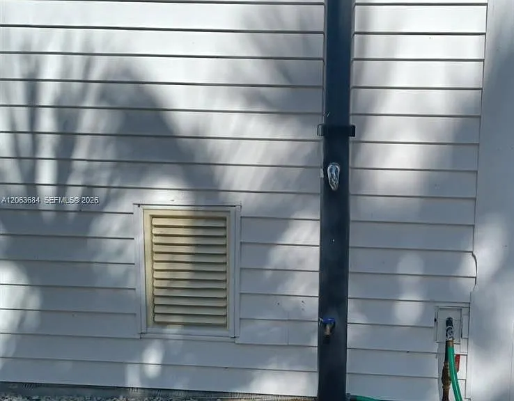9228 Belding Other City In The State — Photo 13