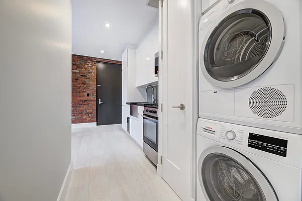 Rented by REAL New York | media 3