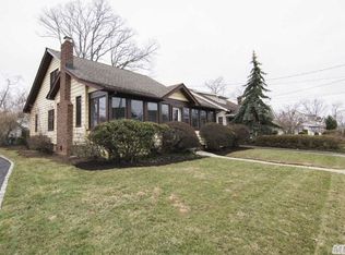307 Clinton St, Bellmore, NY 11710