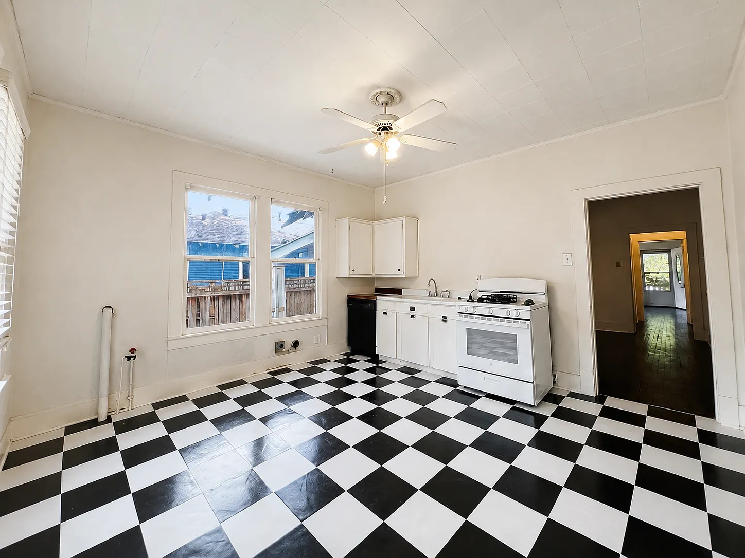 1 bed, 800 sqft, $1,395 — Photo 2
