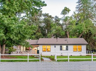 2021 W Green Acres Dr, Visalia, CA