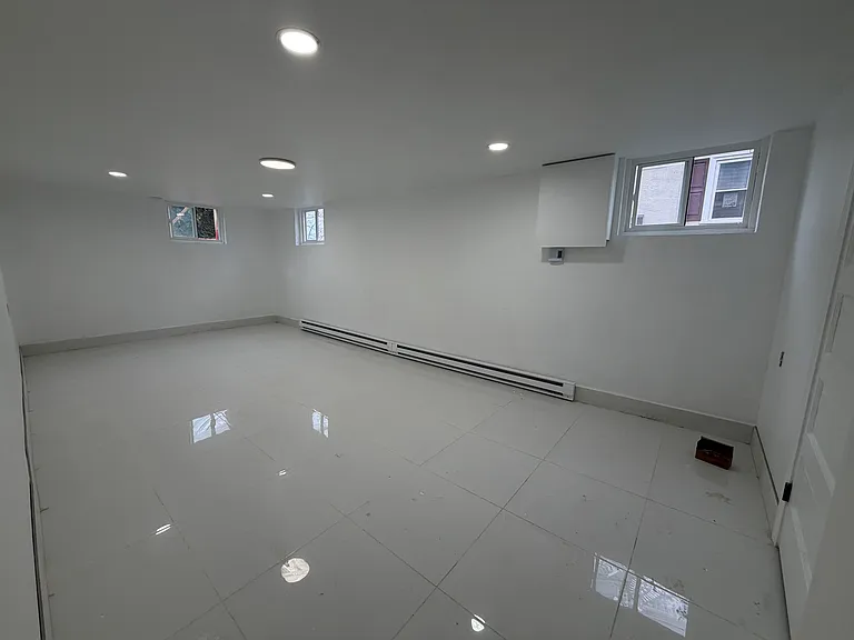 88-90 Washington Ave #90 — Photo 12