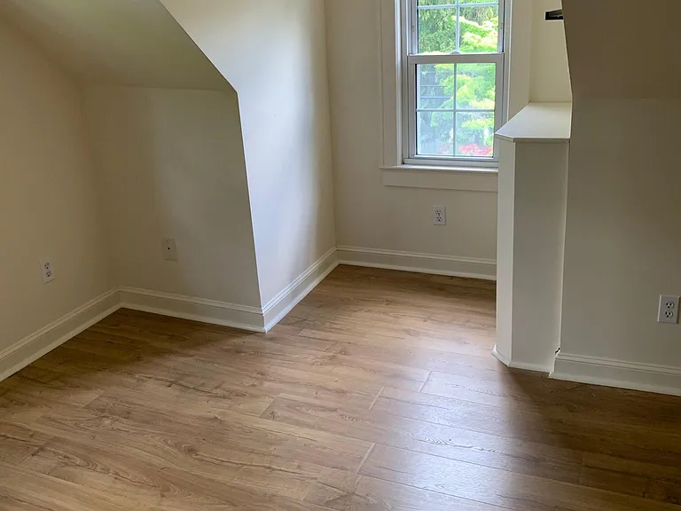 11 Mead Ave — Photo 13