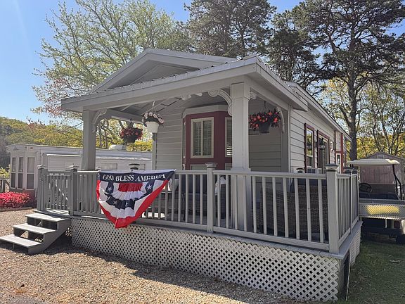 5th image of 185 Cotuit Road #BE4