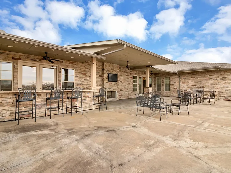 2800 Sandage Ave #206 — Photo 35