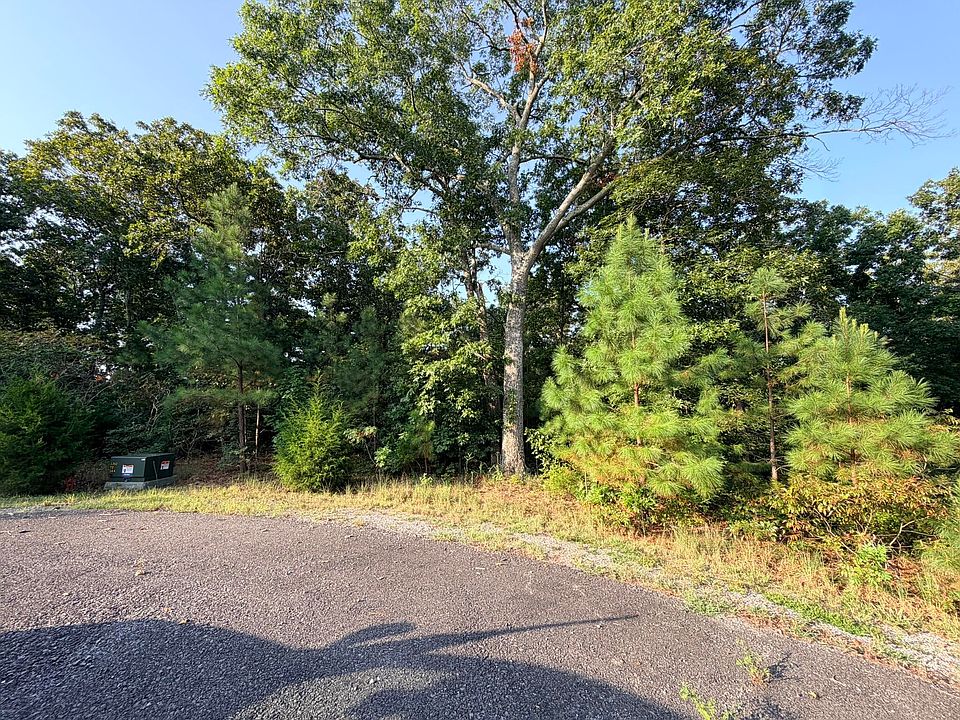 1st image of 184 Yellowbird Ln