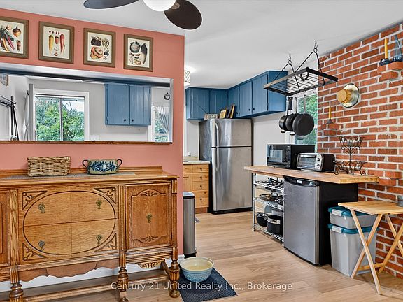 4th image of 2826 Television Rd