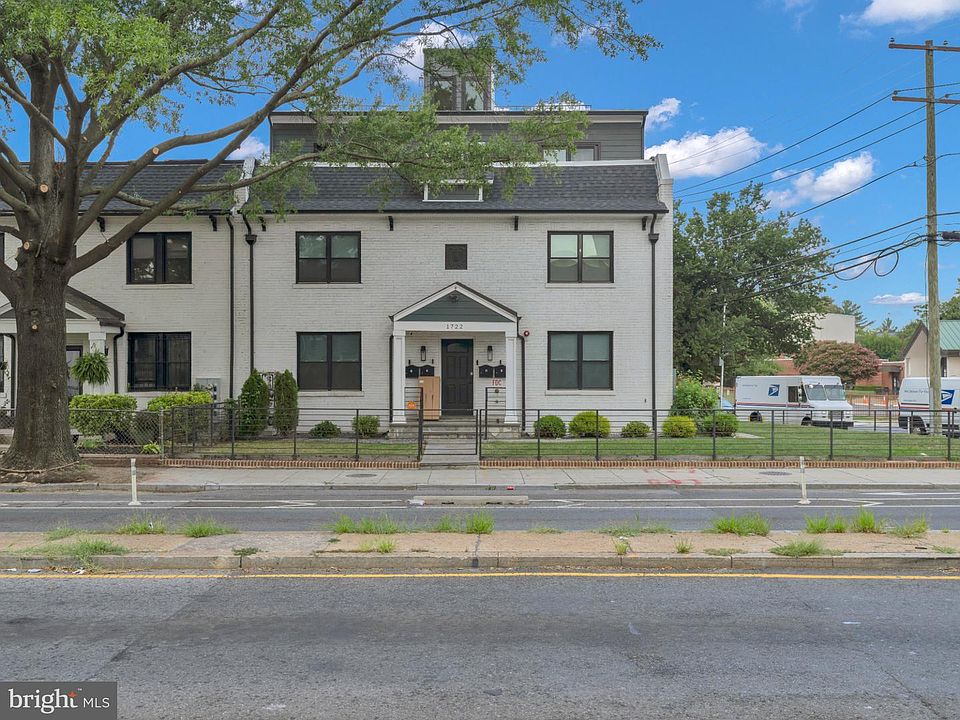1st image of 1722 W Virginia Ave NE #3