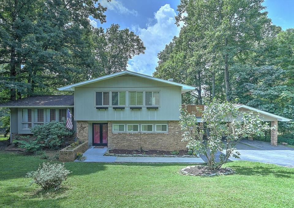 1st image of 3747 Cheekwood Dr