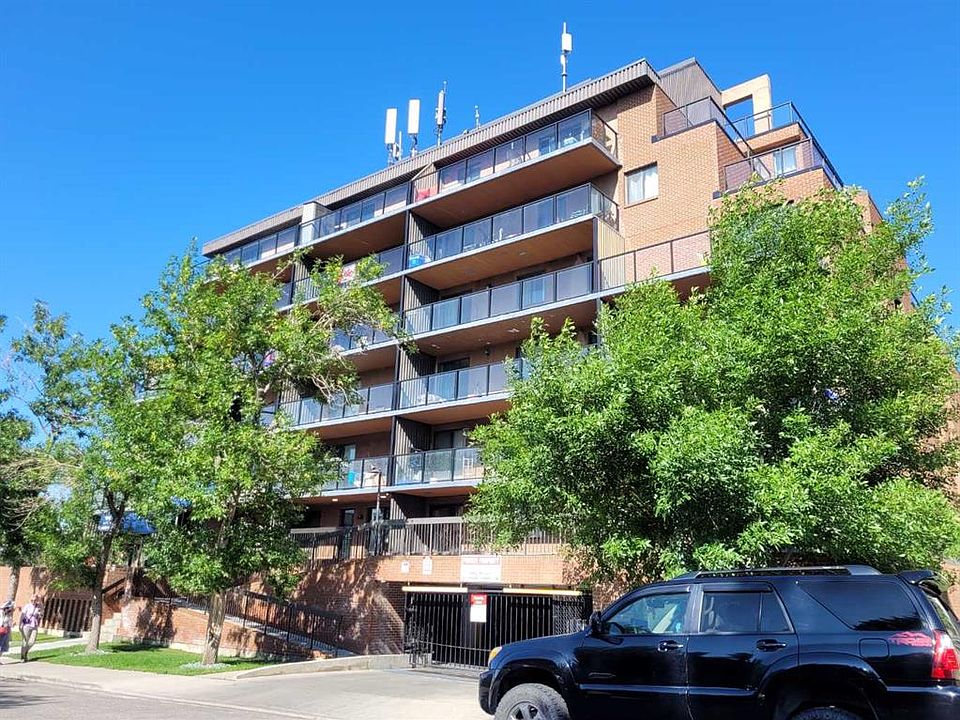 1st image of 1900 W 25a St SW #302