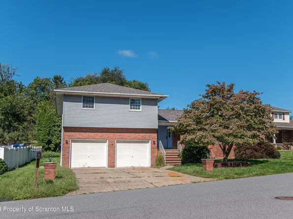 20 W Sunrise Dr, Pittston, PA 18640