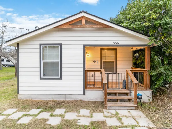556 AVENUE C Avenue C, Seguin, TX 78155
