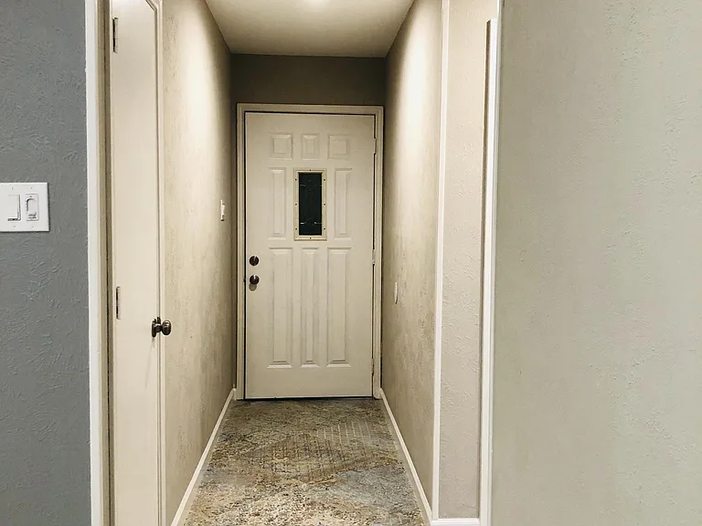 4604 Cedar Ridge Dr — Photo 3