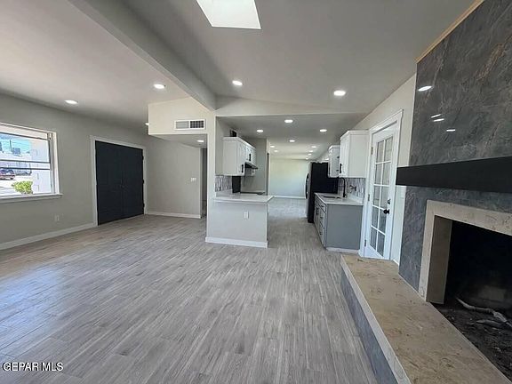 3rd image of 4637 Tumbleweed Ave