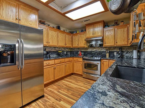 4th image of 12833 Cresthaven Dr #3/381