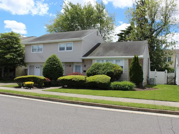 614 N Delavan Ave, Margate, NJ 08402