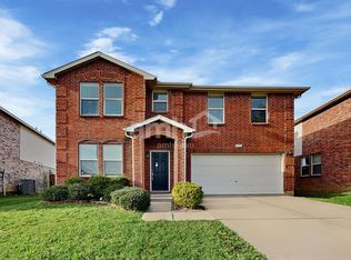6320 Saint James Pl, Denton, TX 76210
