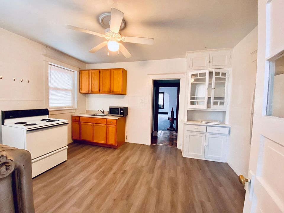 1st image of 3420 Klocke St #2F