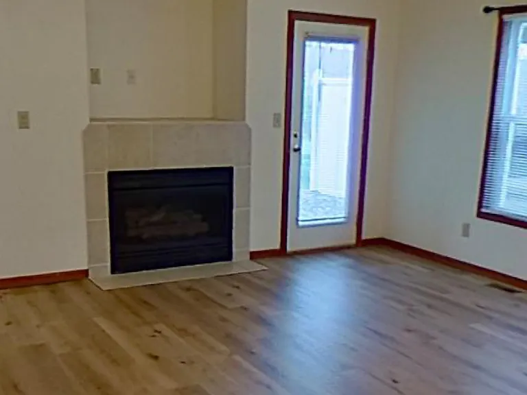 3915 Ledyard St — Photo 4