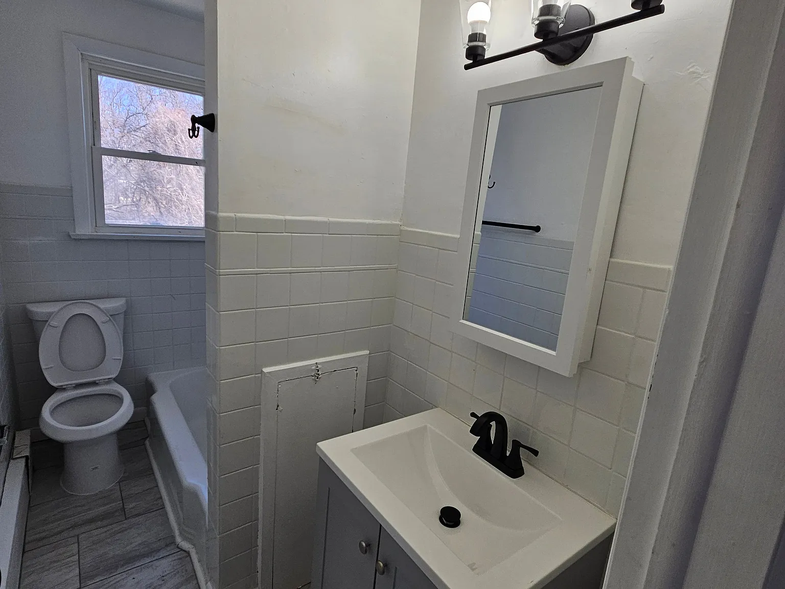 1 bed, 900 sqft, $1,275 — Photo 3