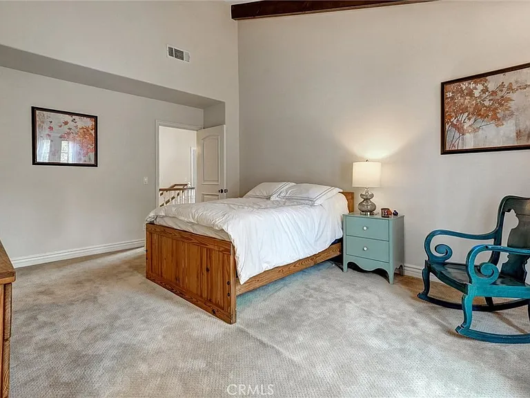 4751 Topeka Dr — Photo 42