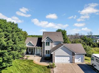 19710 Hunters Rdg, Rogers, MN 55374