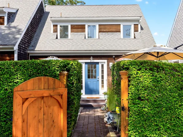 21 Priscilla Alden Road #UA, Provincetown, MA 02657