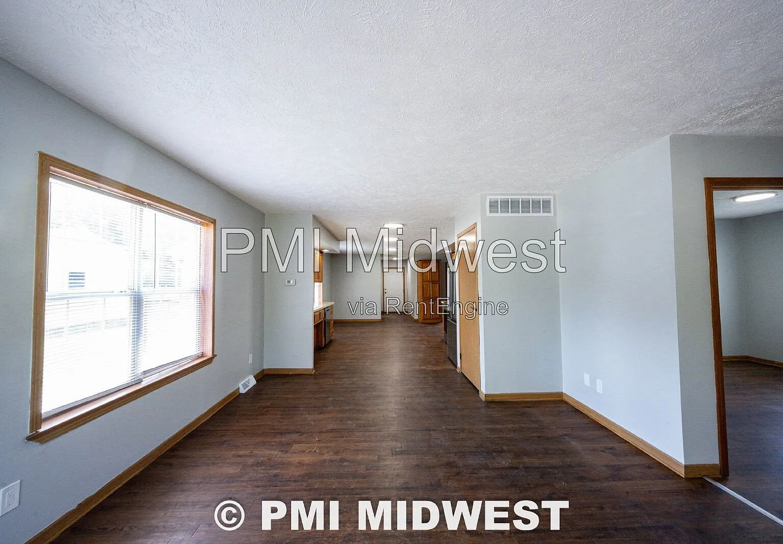 4 bed, 2.0 bath, 1508 sqft, $2,100 — Photo 3