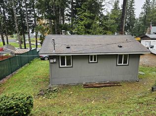 231 E Lakeview Dr, Grapeview, WA 98546